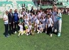 VALİ EROL’DAN ÜNYE KADIN FUTBOL KULÜBÜ’NE KUTLAMA